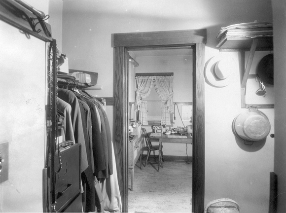 Rear entry room, 415 N. Cuyler Ave., 1947