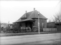Garfield St. railroad station, Oak Park